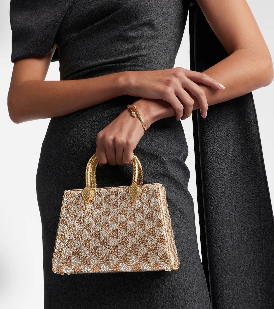 Bvlgari - حقيبة يد Serpentine Duo Small صغيرة من جلد الشمواه المزين