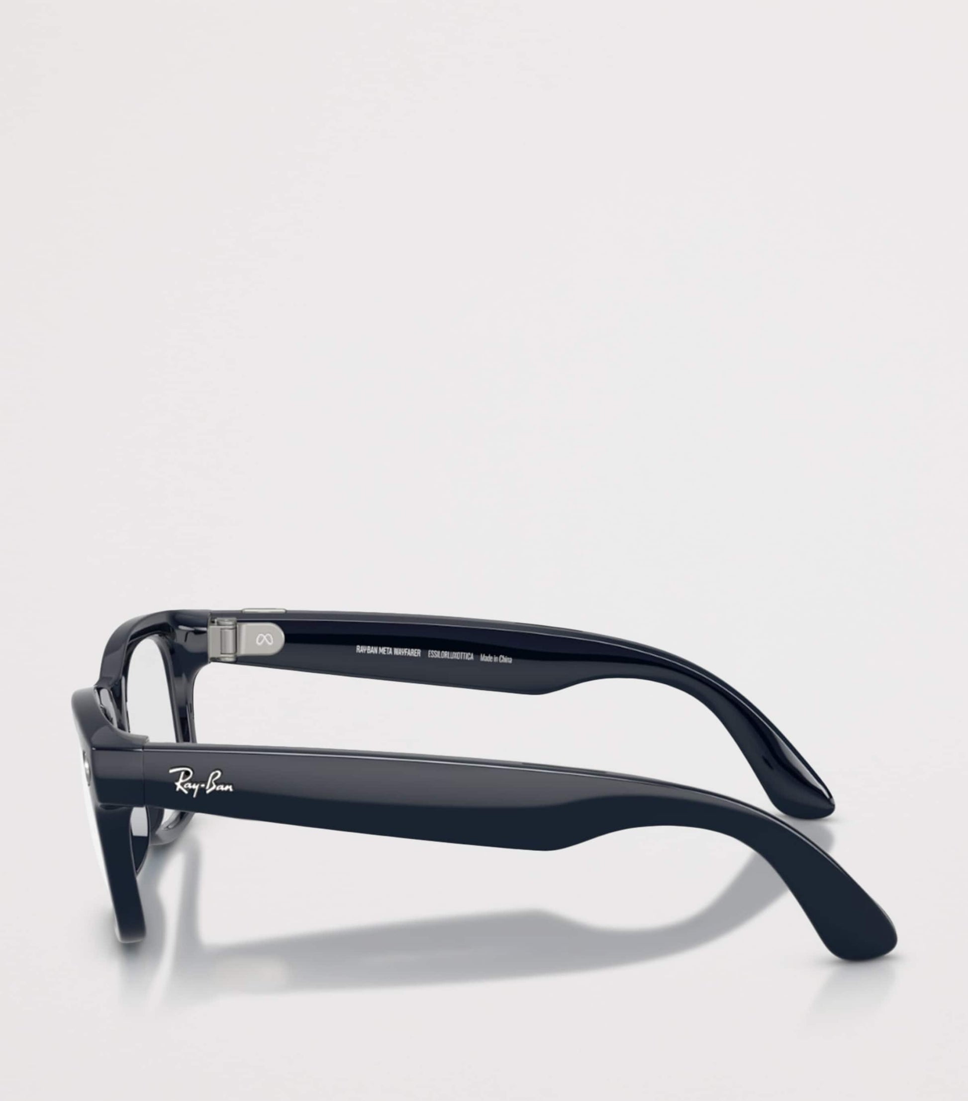 Meta Wayfarer AI Sunglasses