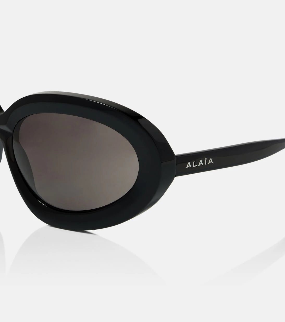 Alaïa - Logo oversized sunglasses