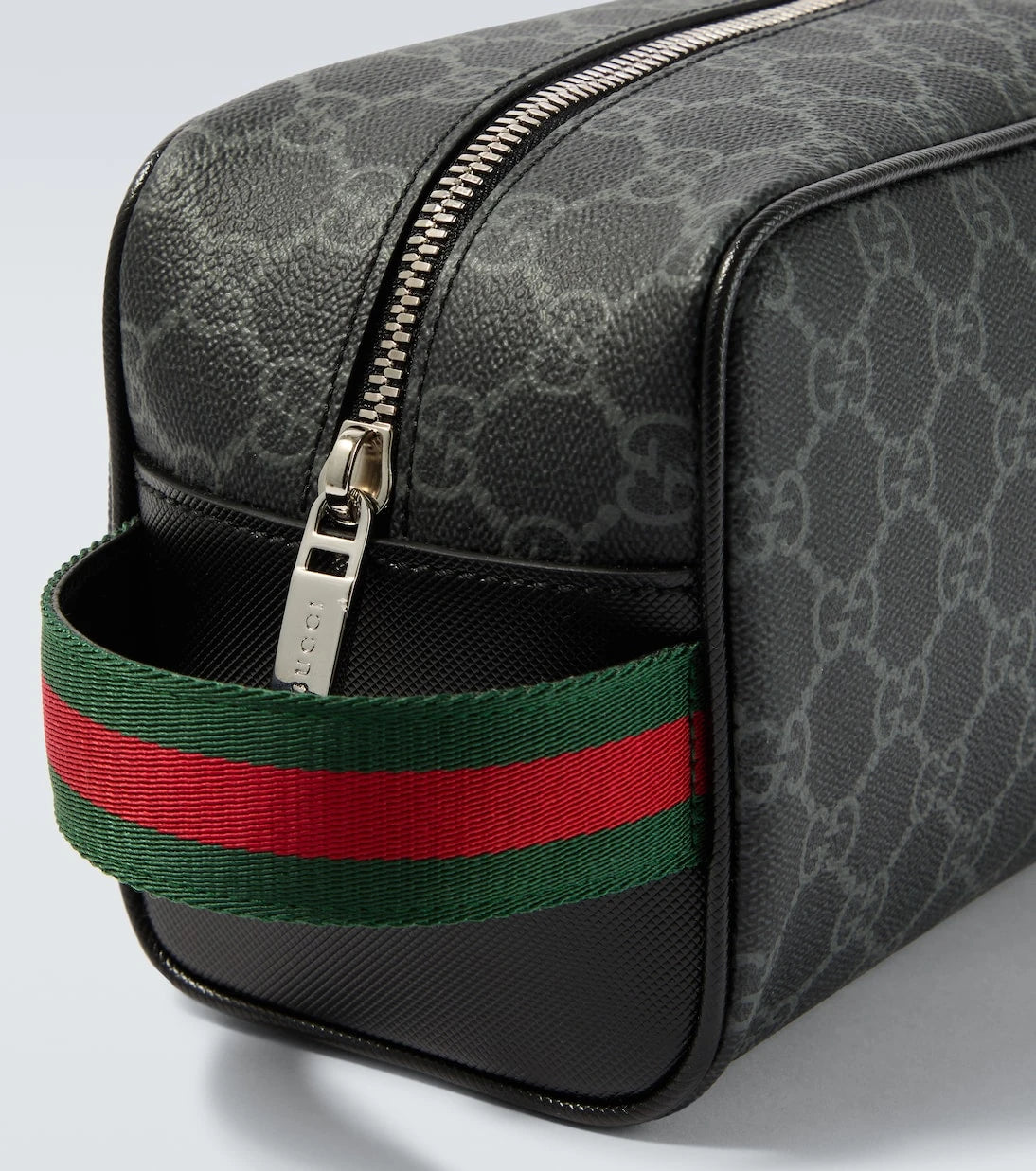 Gucci - GG Canvas pouch