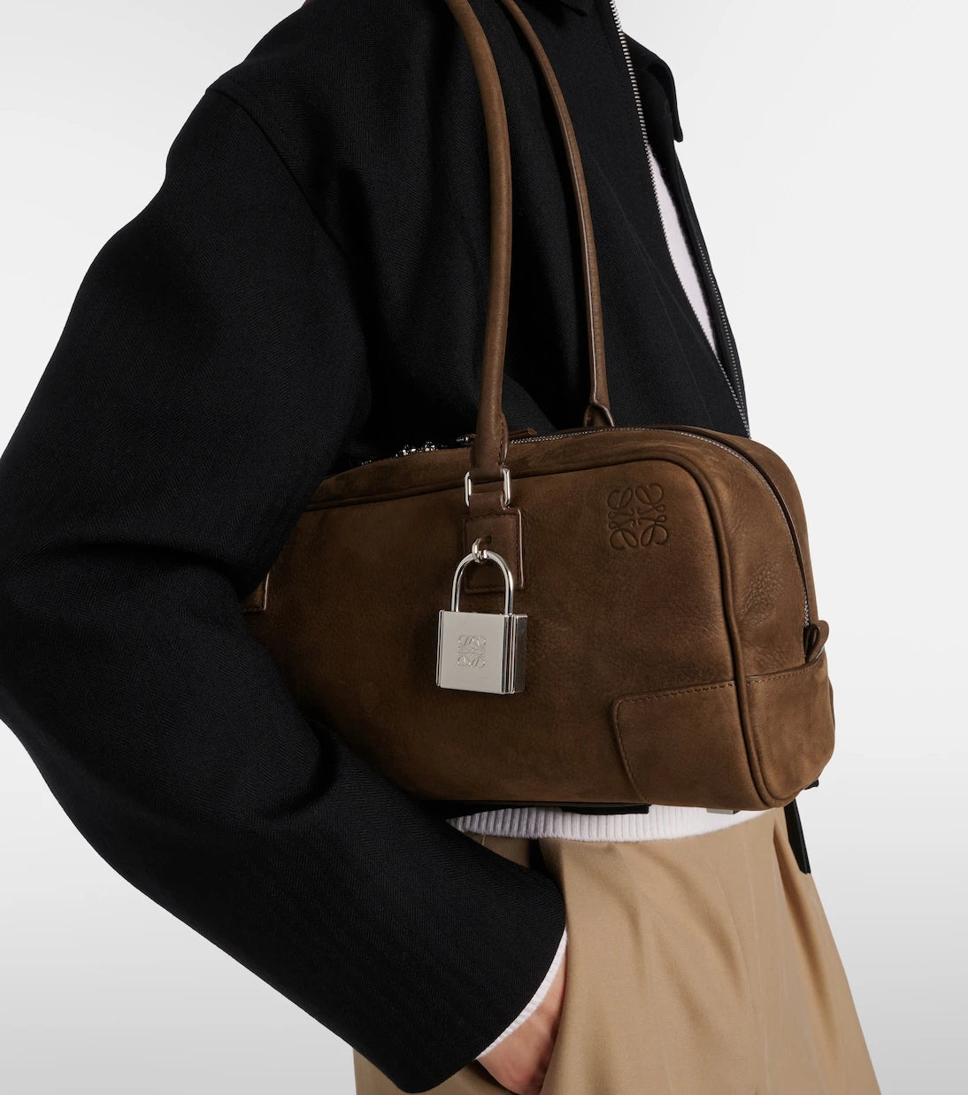 Loewe - حقيبة كتف أمازونا 31 جلد