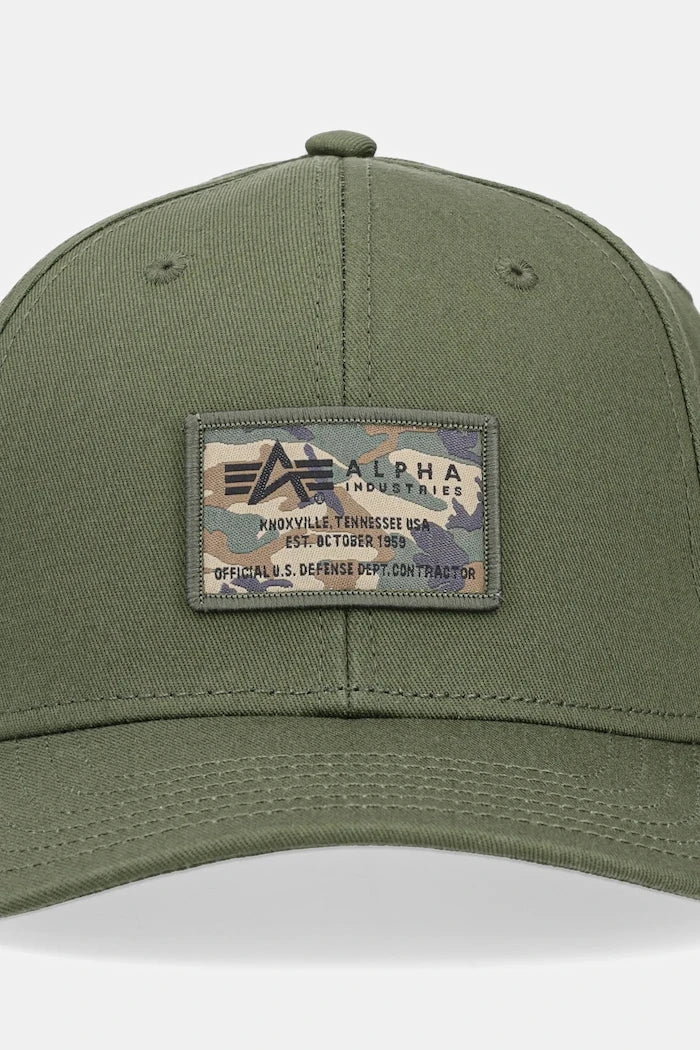 Памучна шапка с козирка Alpha Industries Crew Camo Cap