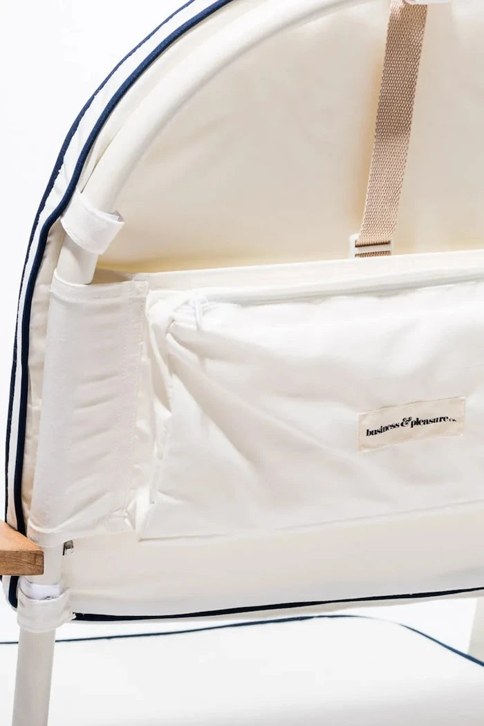 Business & Pleasure Co. Rive White Plaj Sandalyesi