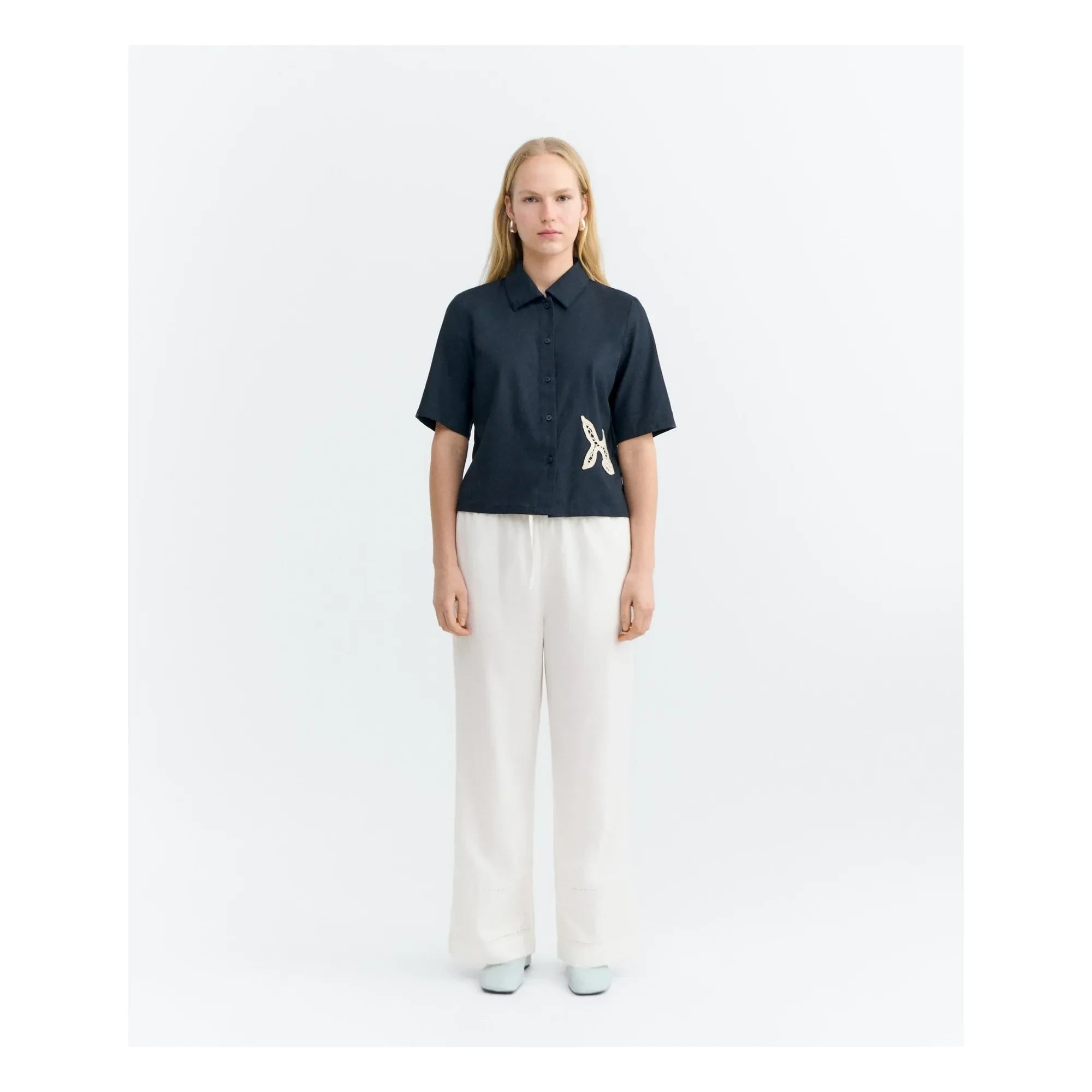 Thinking Mu - Donkey Fish organic cotton shirt | Navy blue