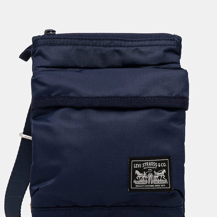 Чанта през рамо Levi's MISSION BAY POUCH