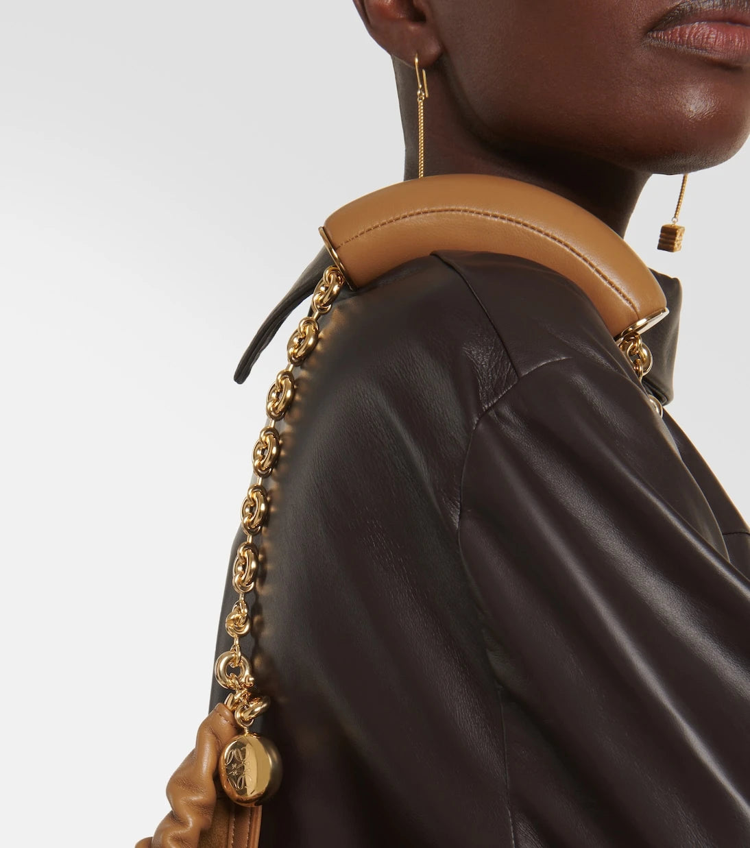 Loewe - Squeeze Medium leather shoulder bag