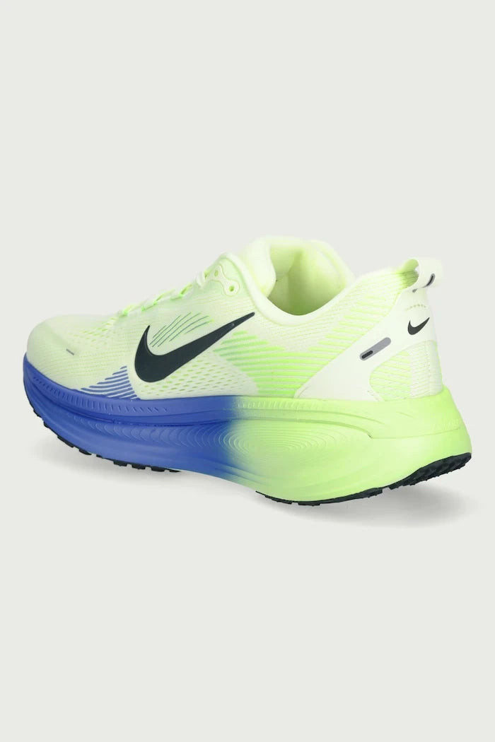 Nike Erkek Koşu Ayakkabısı Vomero 18