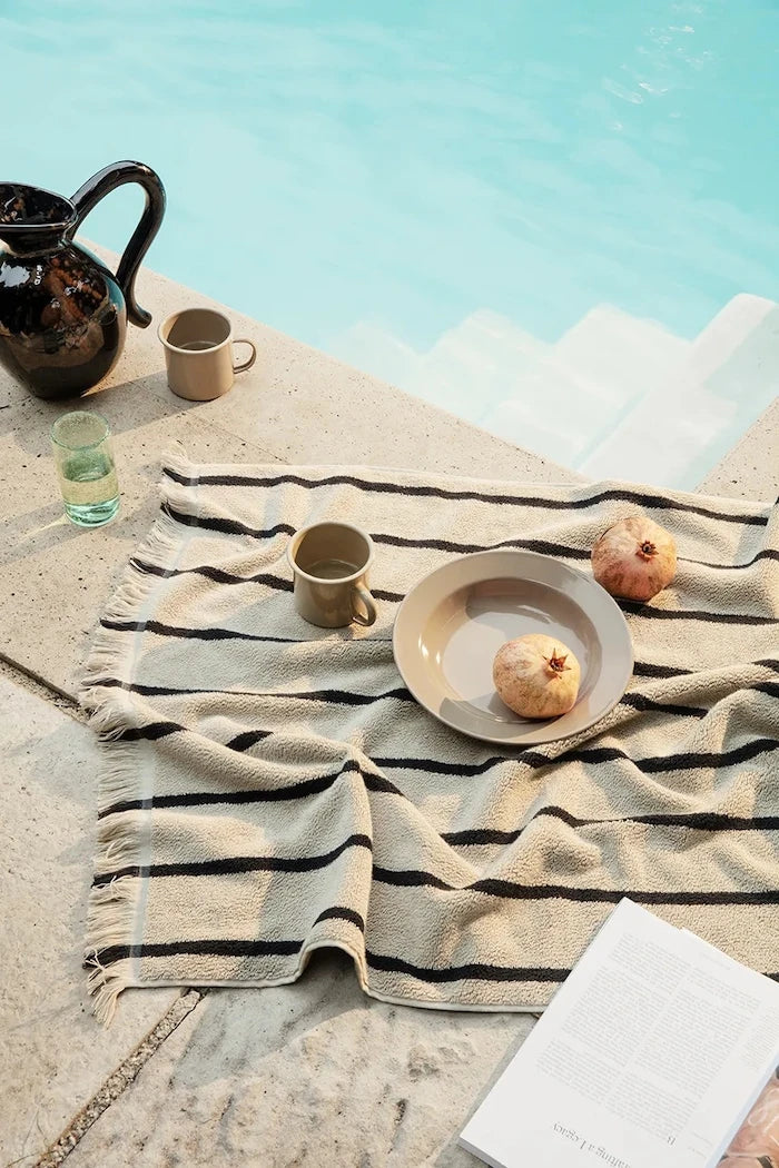 4 Kişilik Piknik Seti ferm LIVING Yard Picnic (8 Parça)