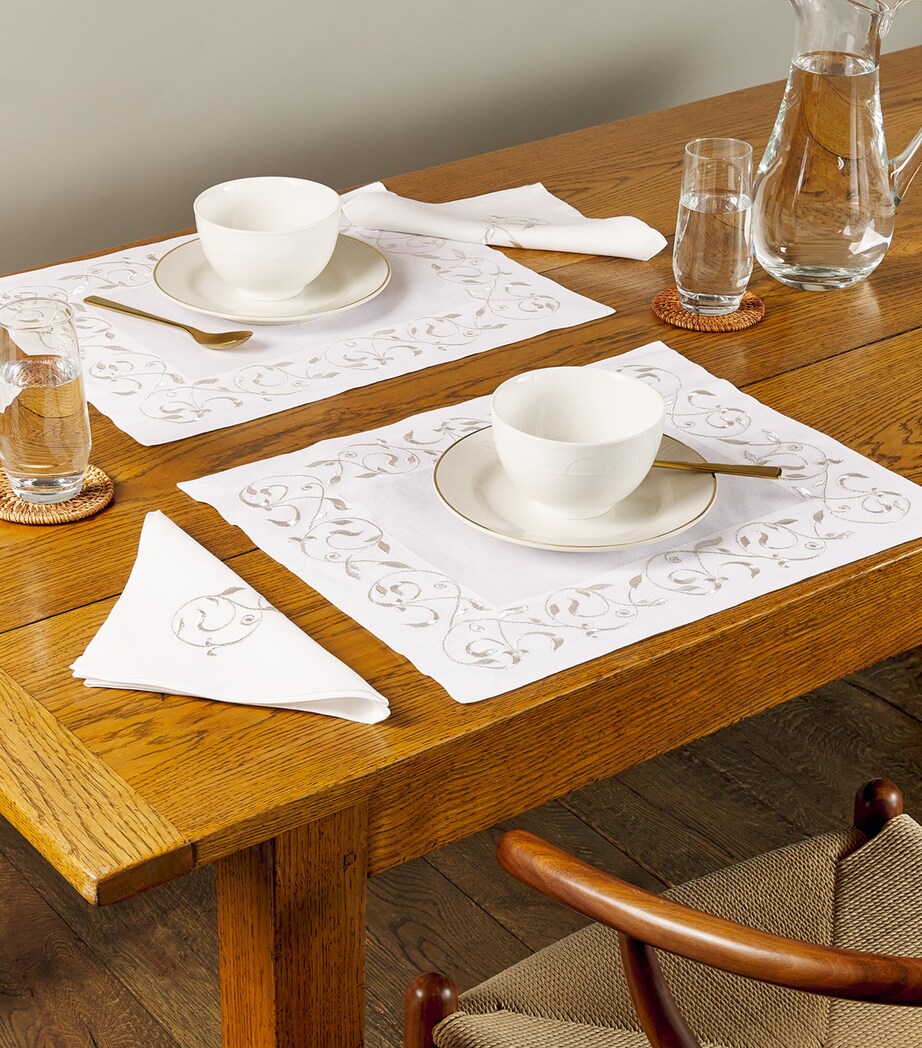 Dea Linen Embroidered Scroll Placemat (35cm x 50cm)