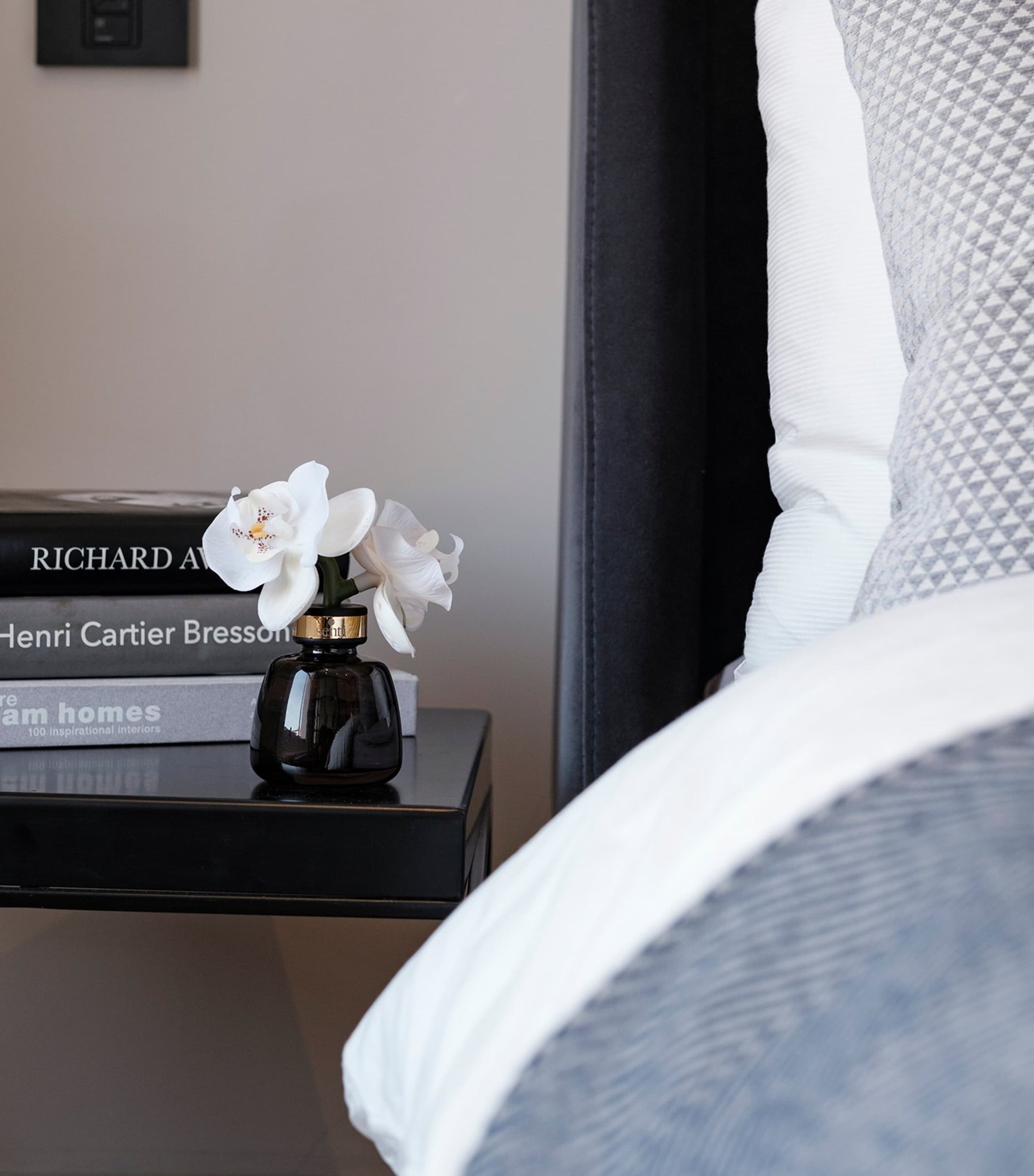 The Little Orchid White Flowers Diffuser (100ml)