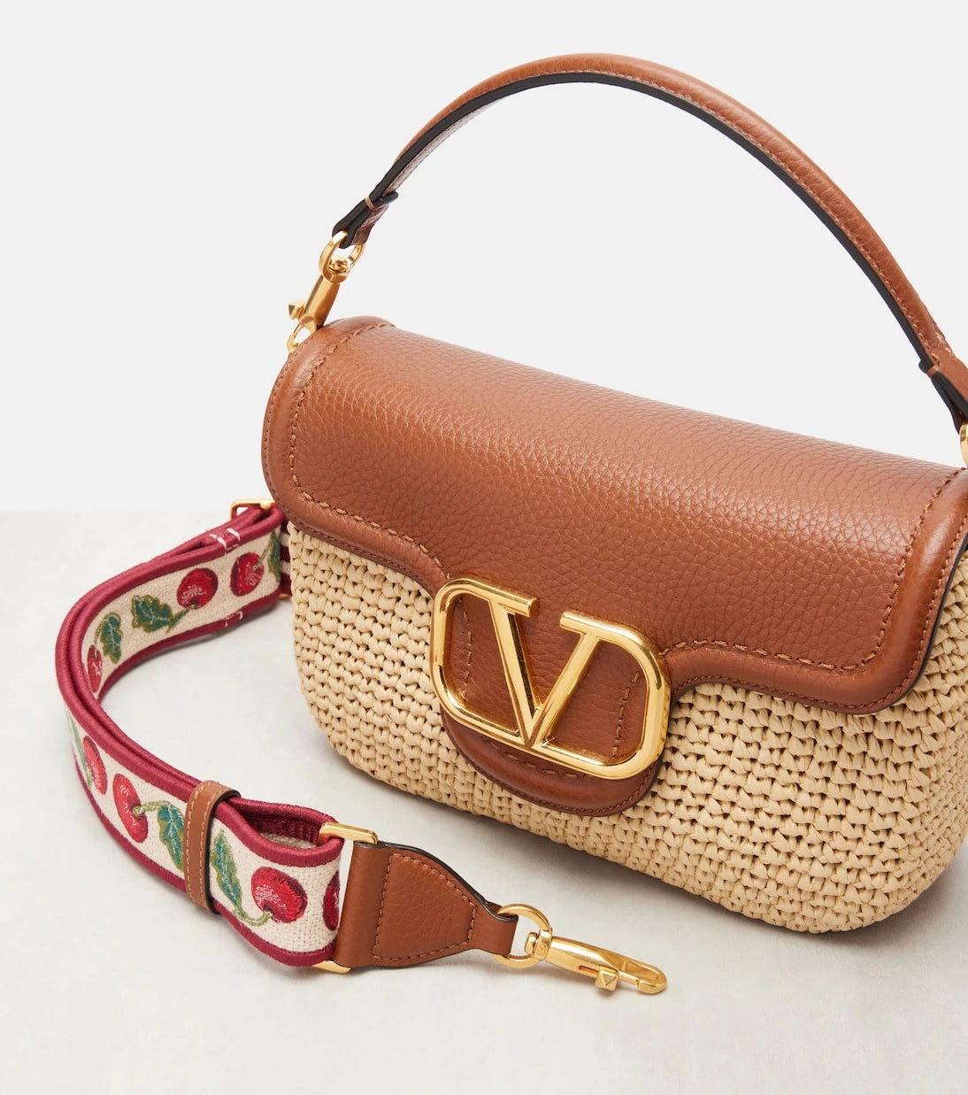 Valentino Garavani - Alltime raffia-effect shoulder bag