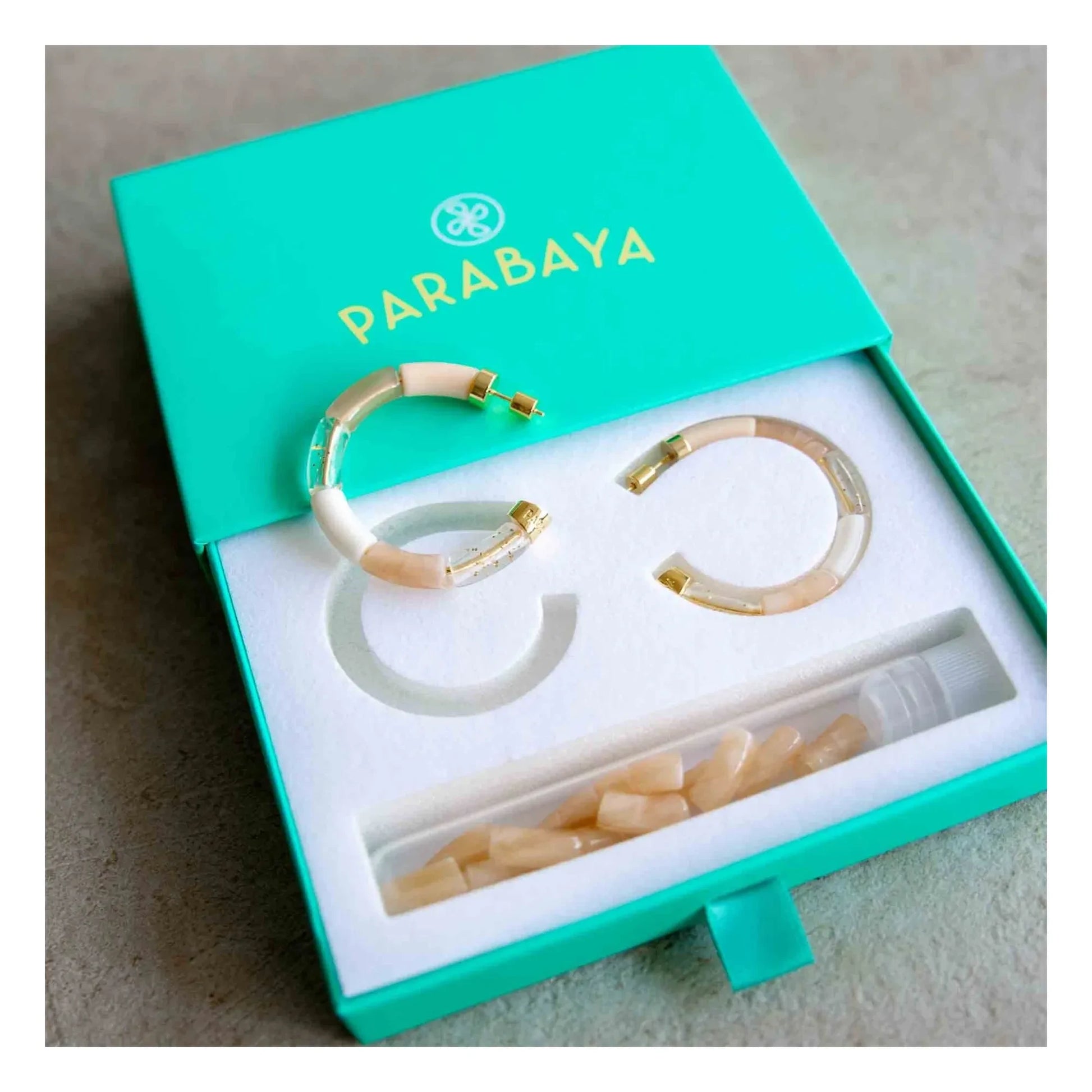 Parabaya - Personalized Bola Earrings | Amber