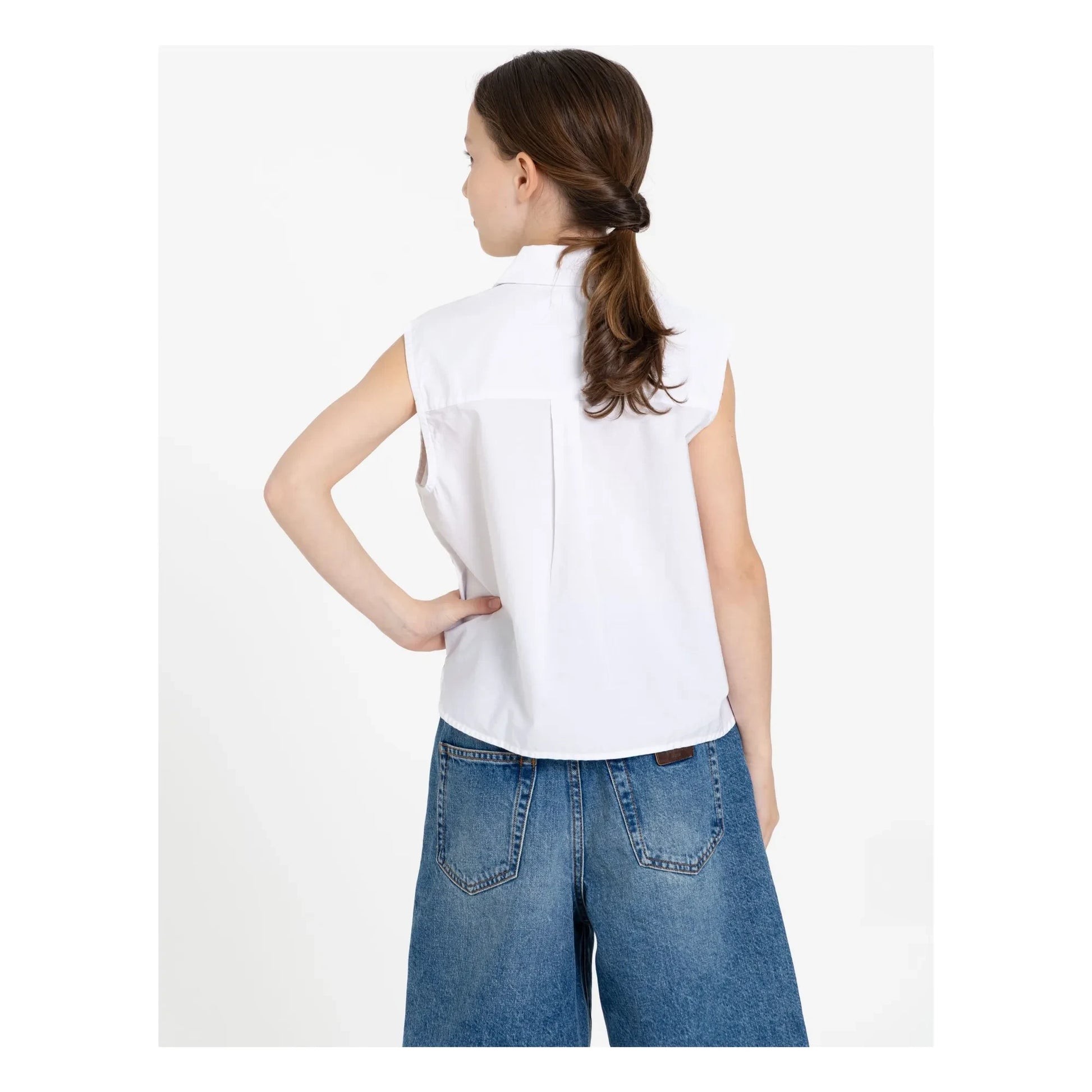 Finger in the nose - Ella Sleeveless Shirt | White