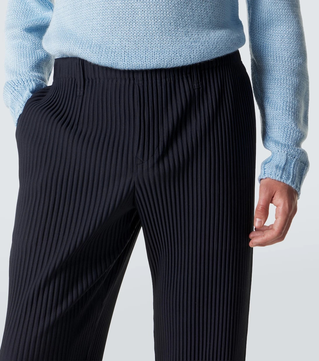Homme Plissé Issey Miyake - بنطلون أساسيات مطوي بقصة مستقيمة