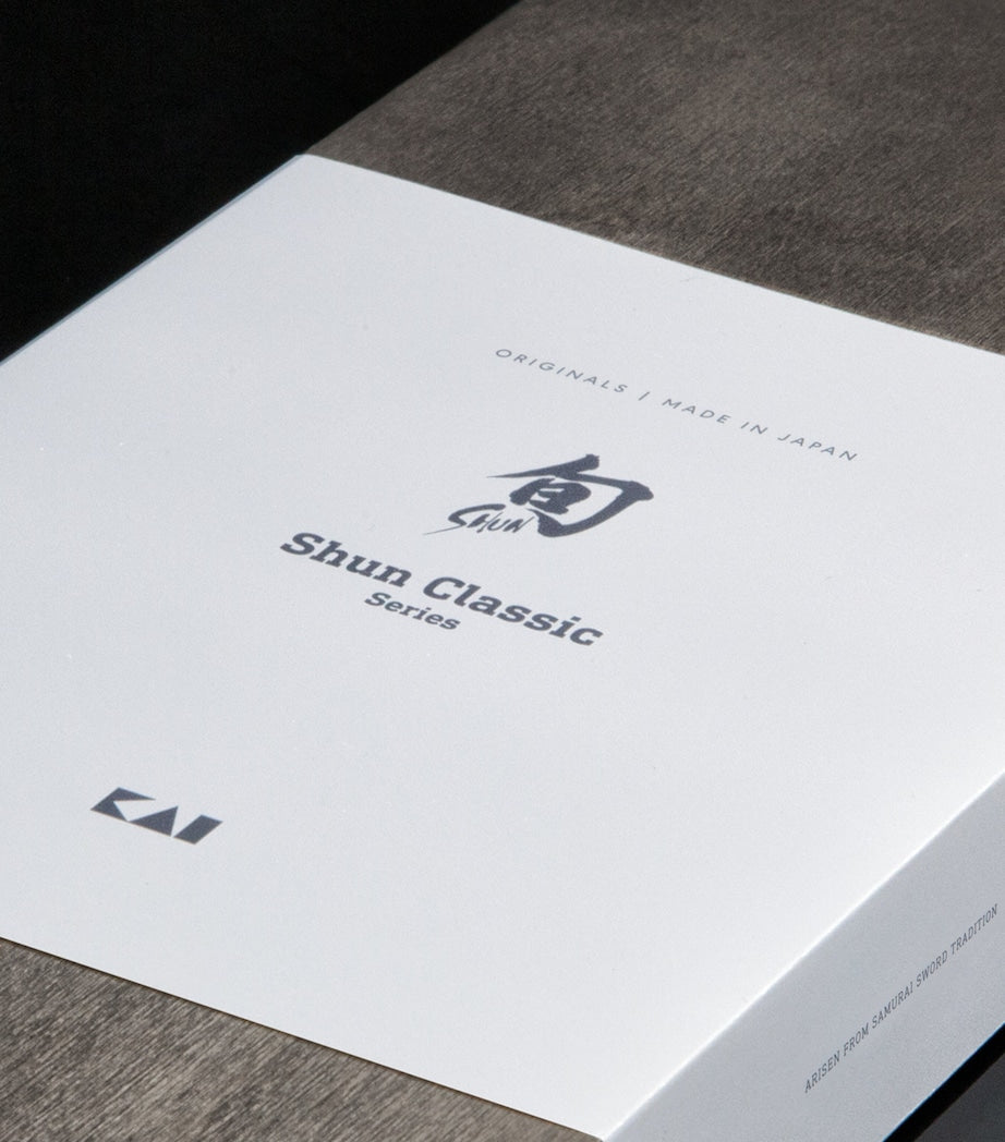 KAI Shun Classic Carving Set