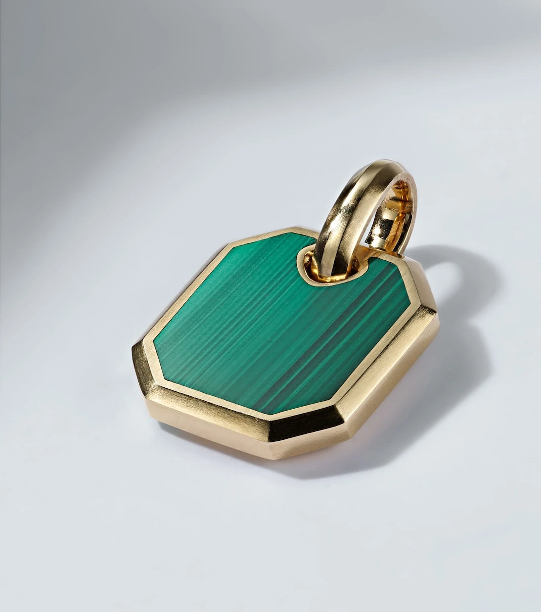 David Yurman - Amulet 18kt gold pendant with malachite