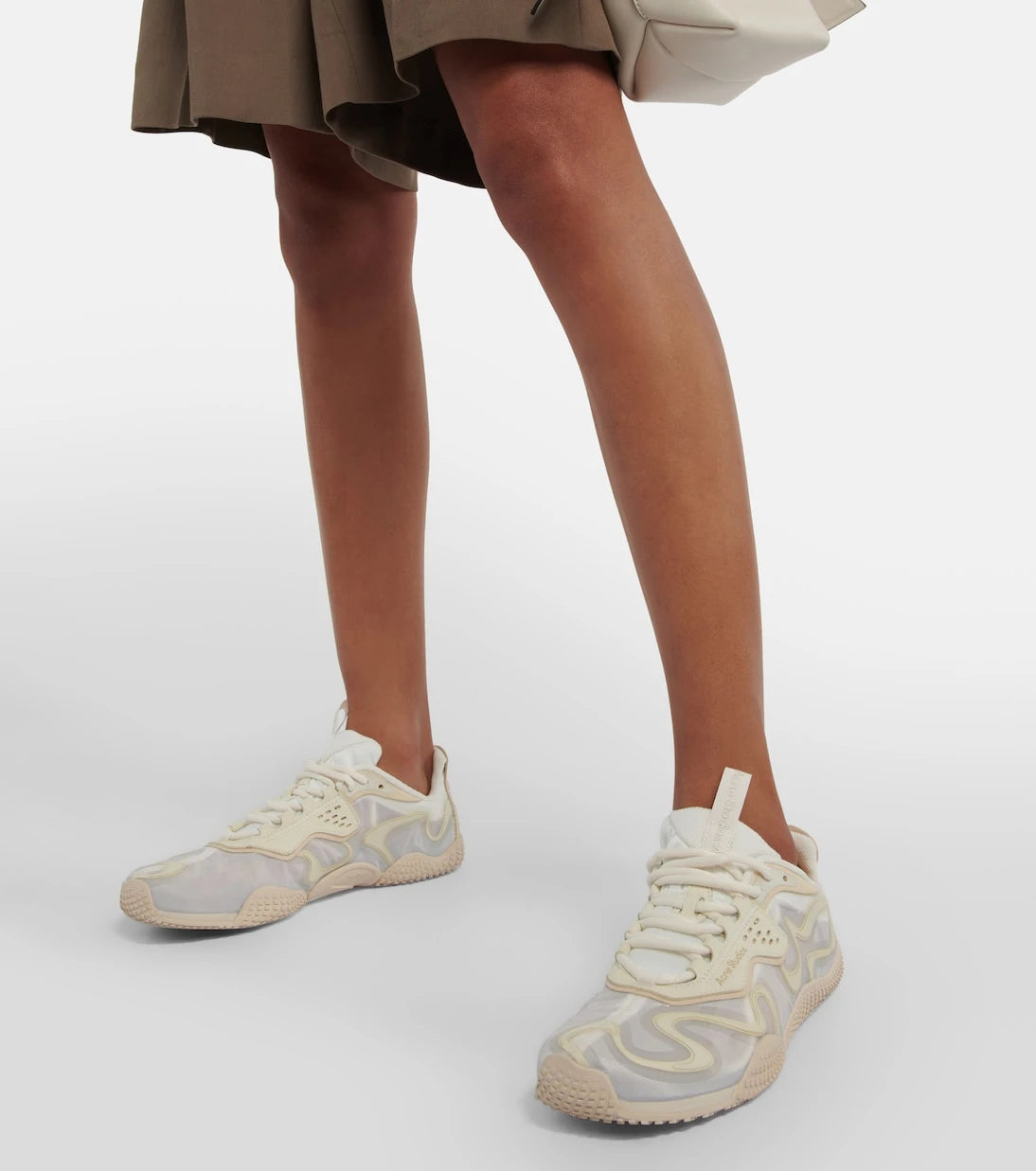 Acne Studios - أحذية رياضية مزينة بالجلد