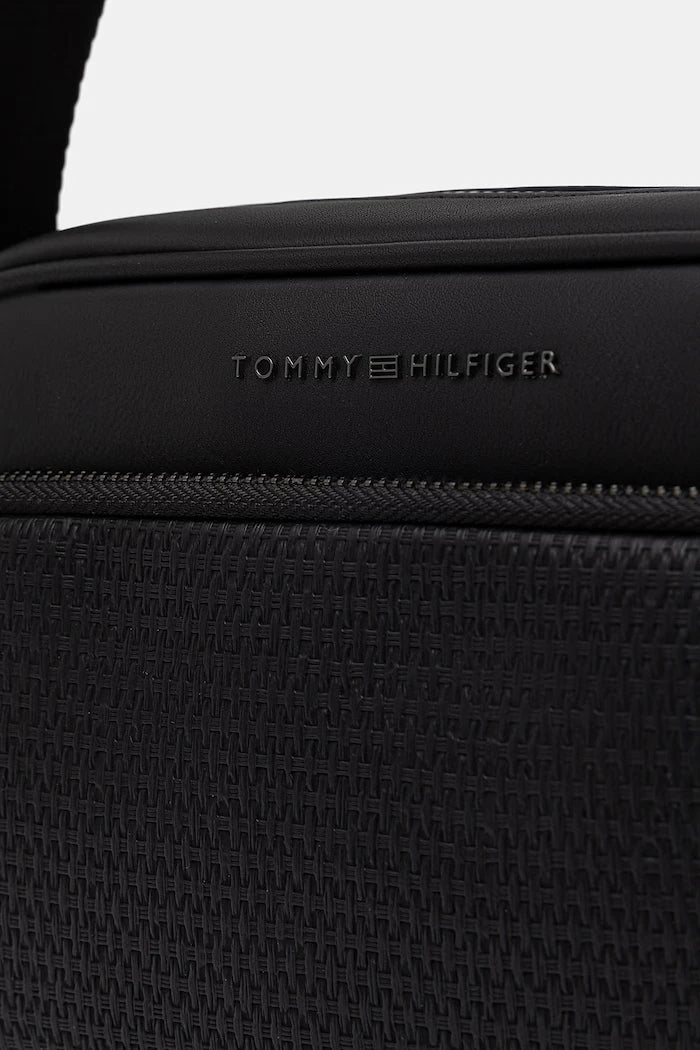 Tommy Hilfiger чанта през рамо мъжка от имитация на кожа