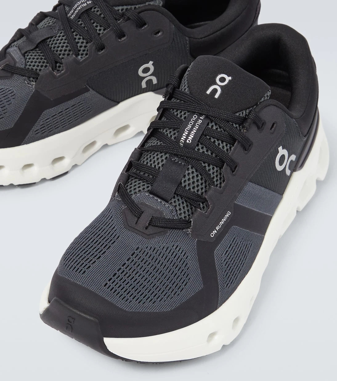 On - Cloudrunner 2 running shoes