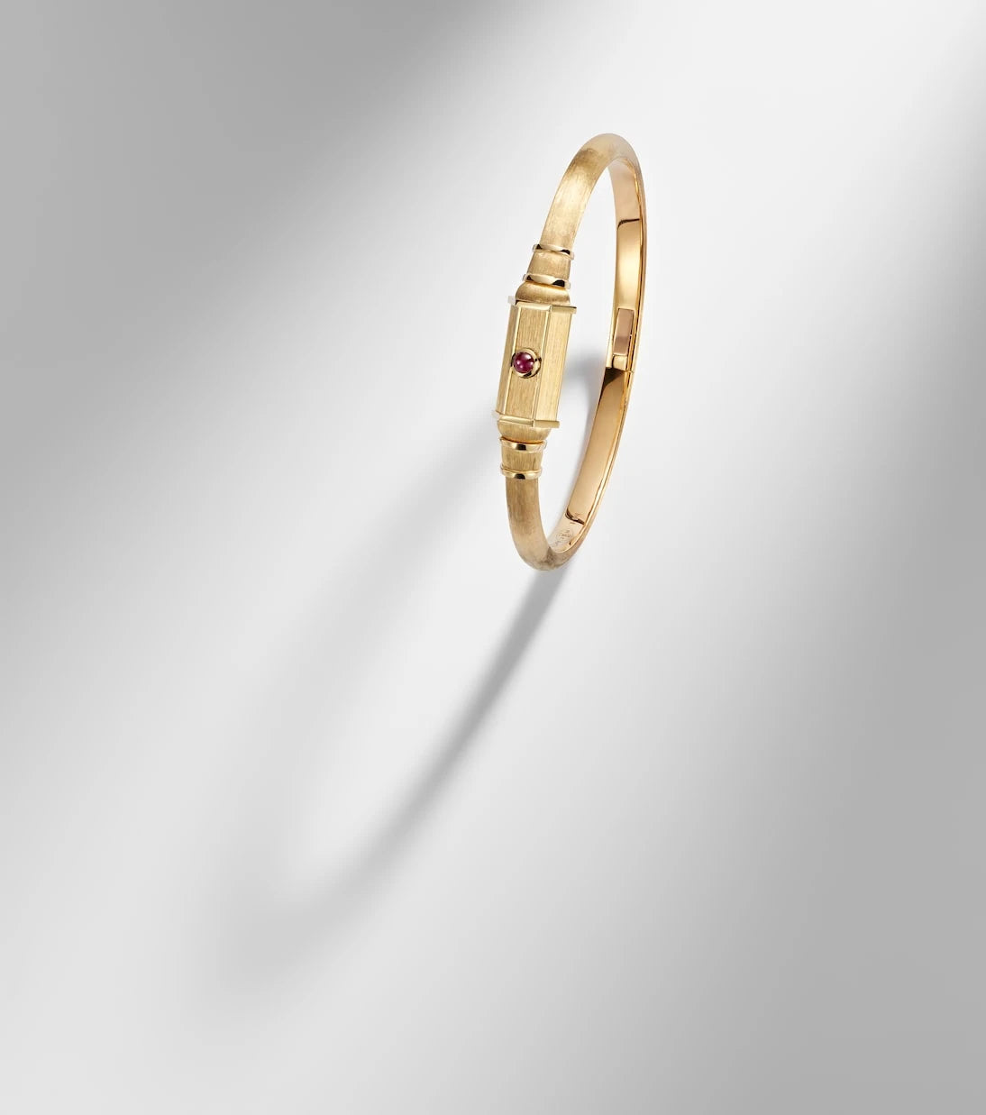 Marie Lichtenberg - Baby 18kt gold locket bangle with ruby