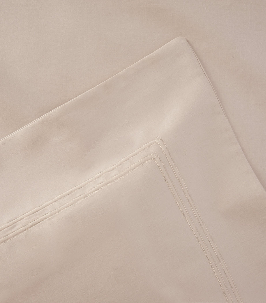 Triomphe Super King Duvet Cover (260cm x 220cm)