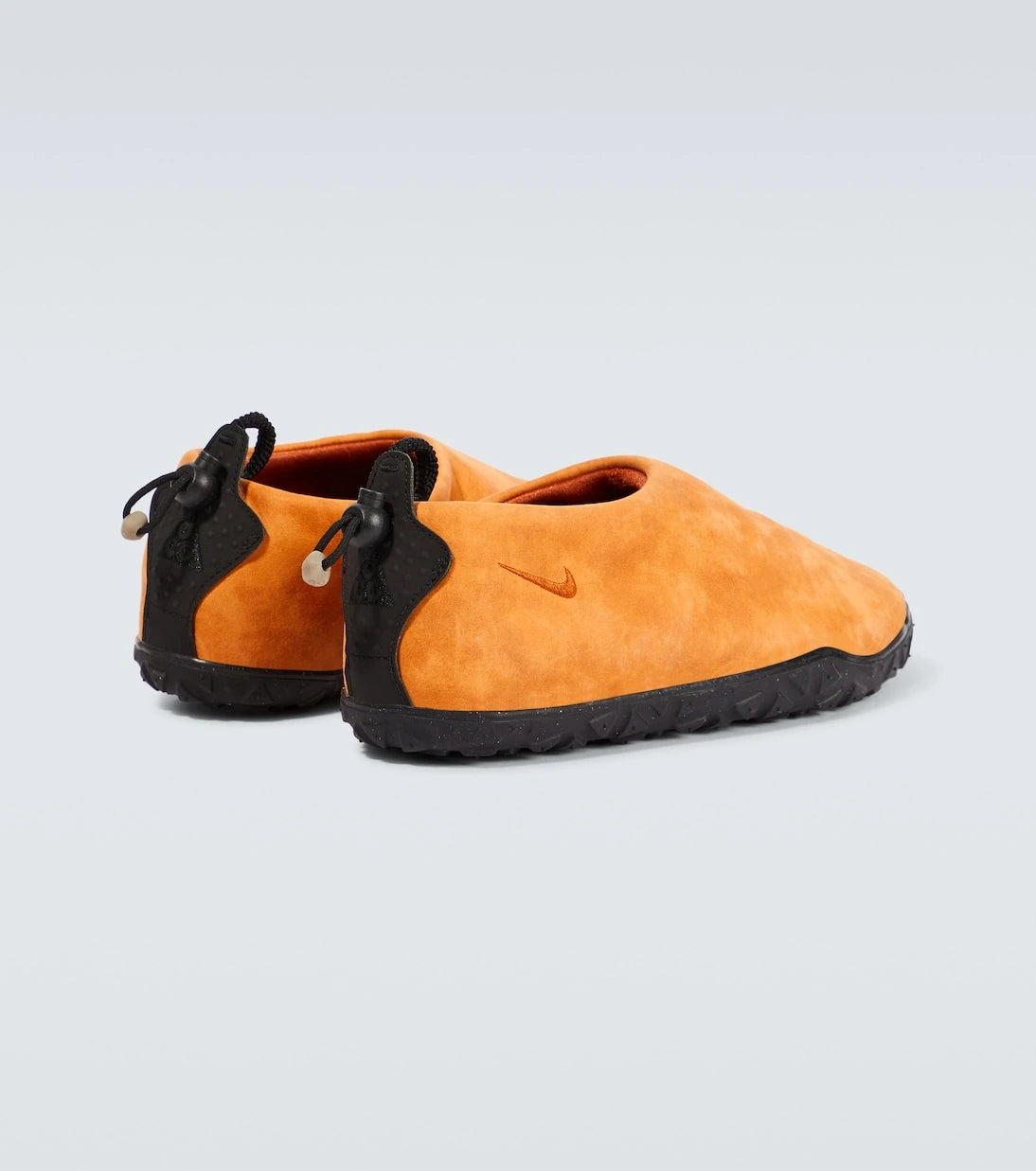 Nike - حذاء رياضي ACG Moc Premium من الشمواه