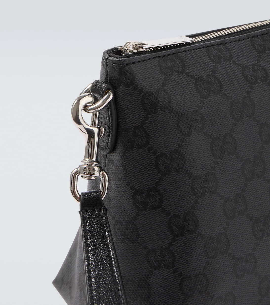 Gucci - Gucci Essence Classic Small GG canvas pouch