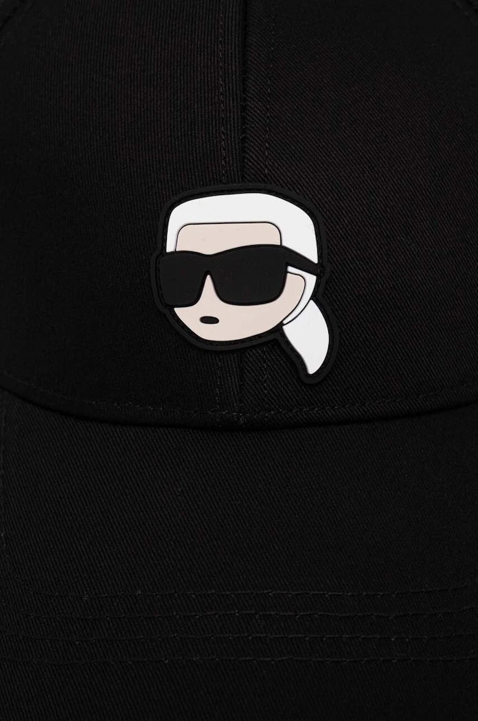 Памучна шапка с козирка Karl Lagerfeld