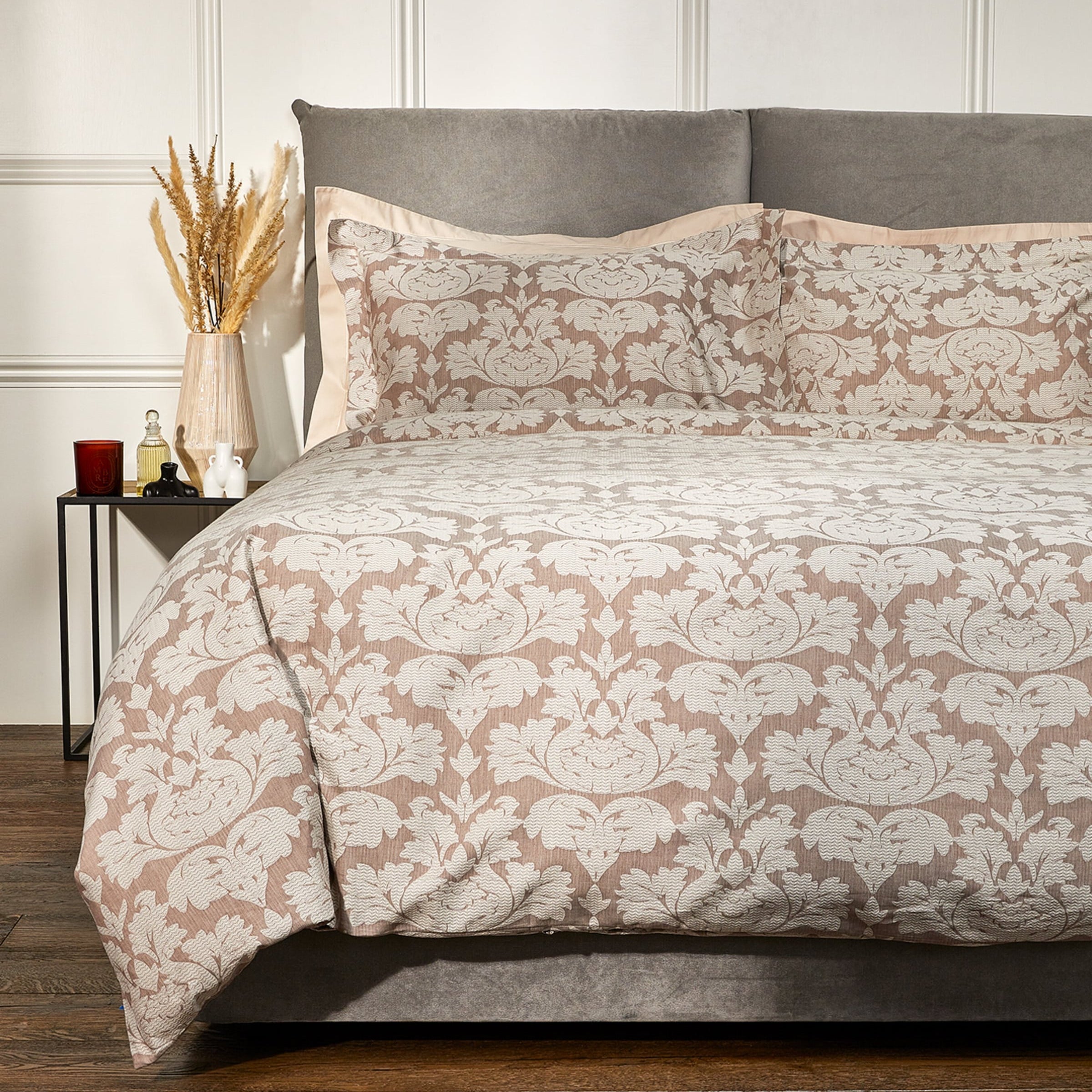 Versailles Super King Duvet Cover Set (260cm x 220cm)