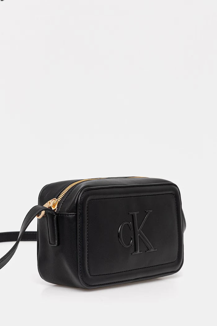 Calvin Klein kadın suni deri çapraz çanta