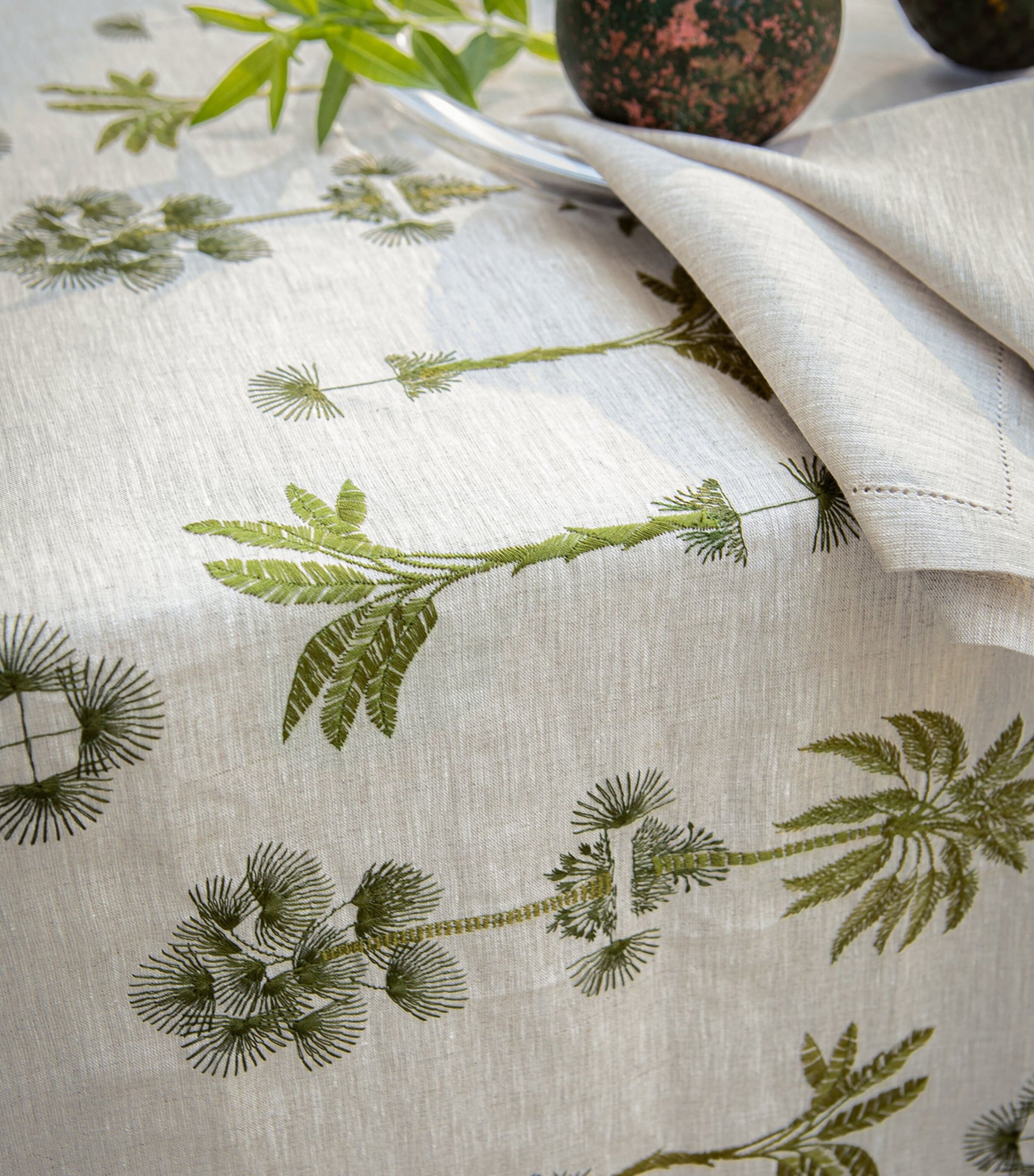 Alexandre Turpault Barbade Tablecloth (170cm x 320cm)