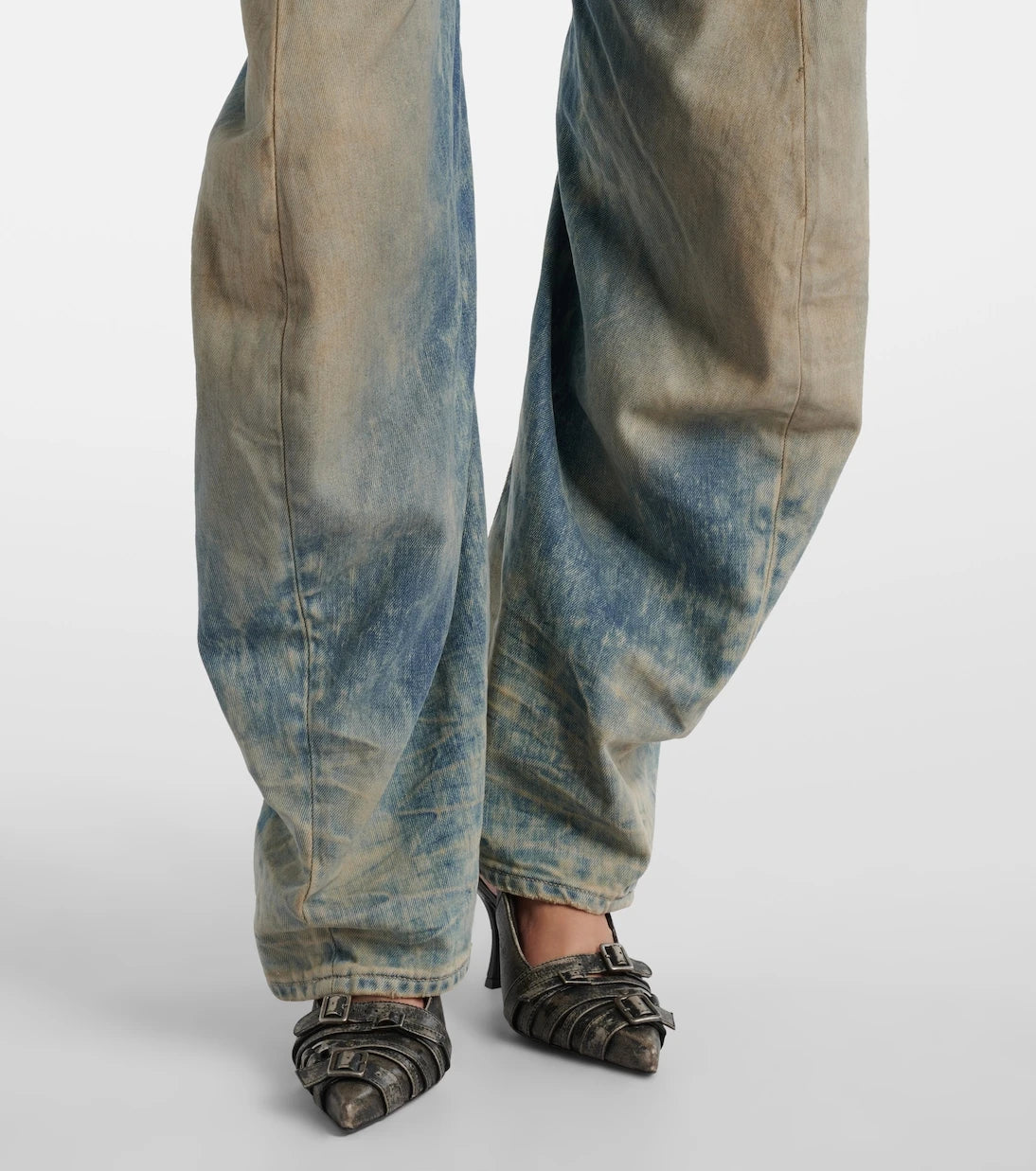 Acne Studios - 2006F بنطلون جينز بقصّة واسعة وخصر منخفض