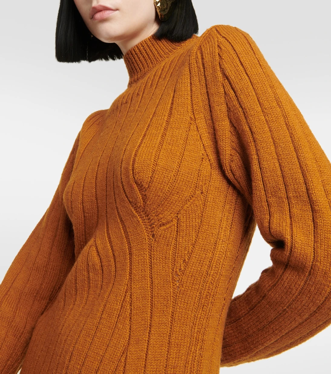 فستان ماكسي من الصوف محبوك بضفيرة "تيجان" من Dries Van Noten