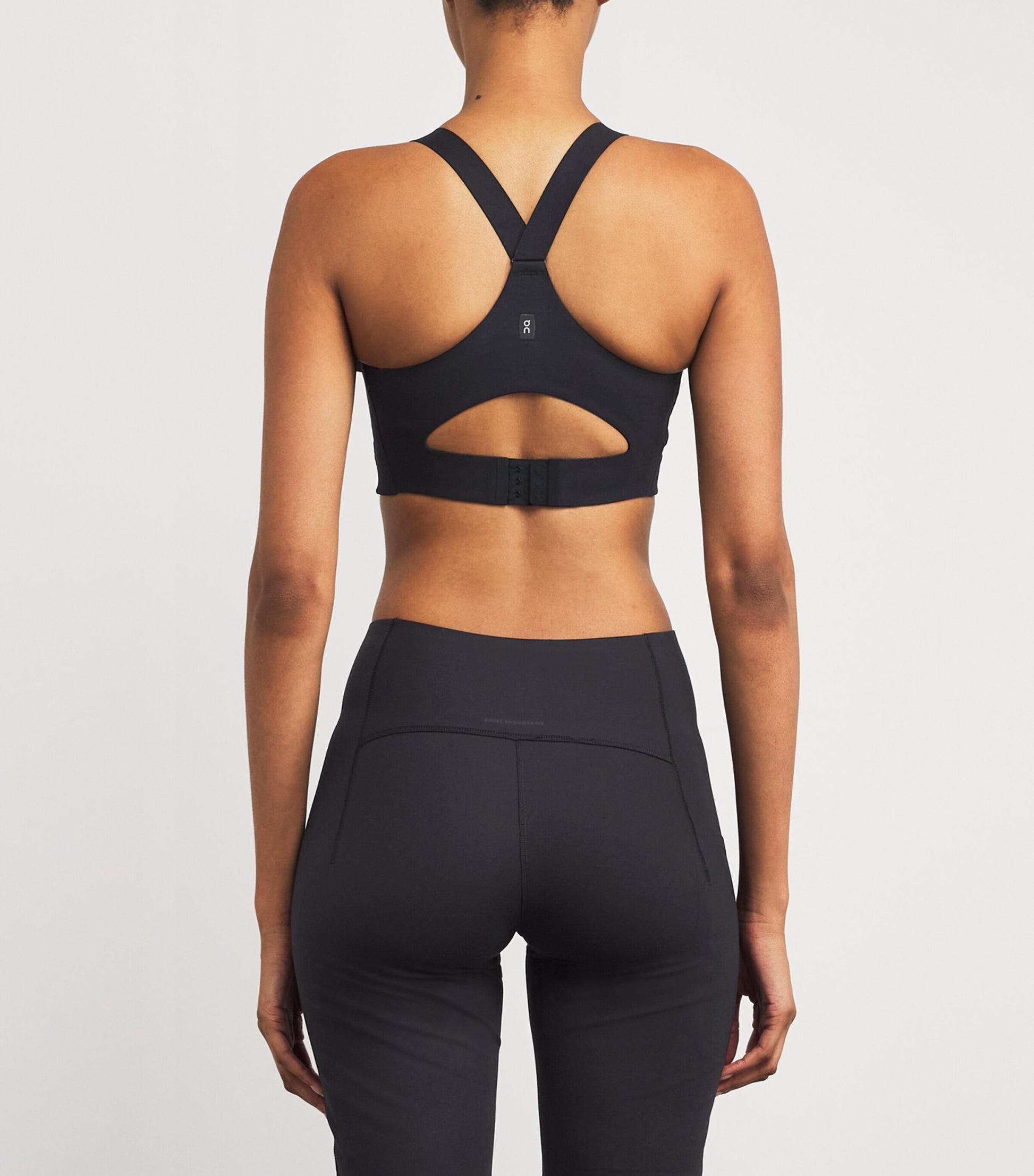 On Endurance Zip-Up Bra