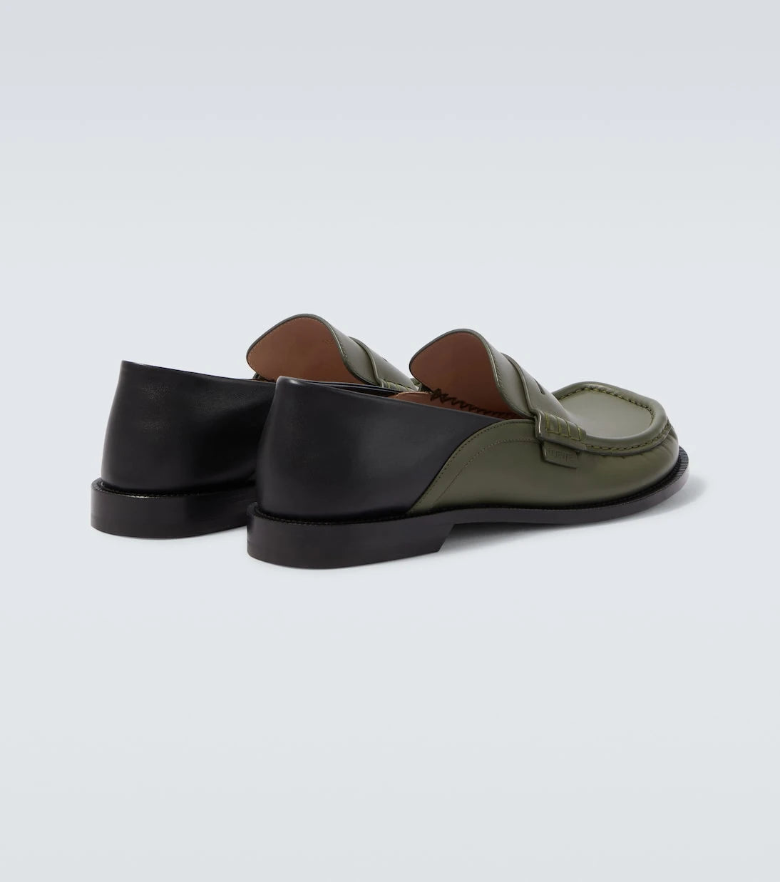 Loewe - حذاء لوفرز بيني كامبو الجلدي