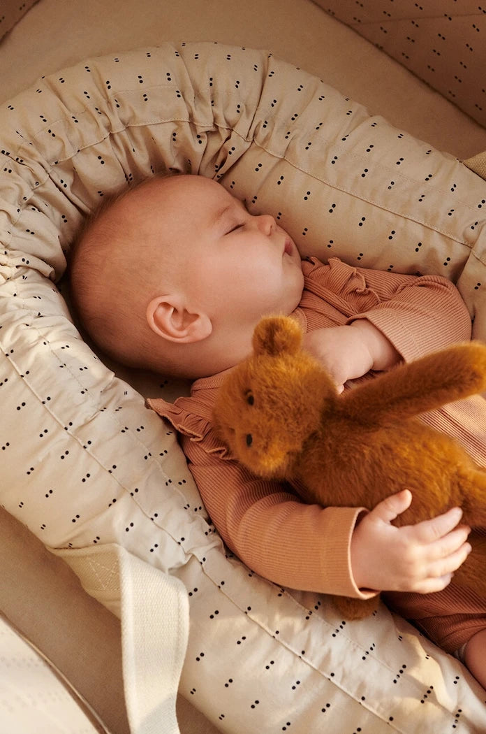 Бебешка играчка за гушкане Liewood Binnie Bear Small Teddy