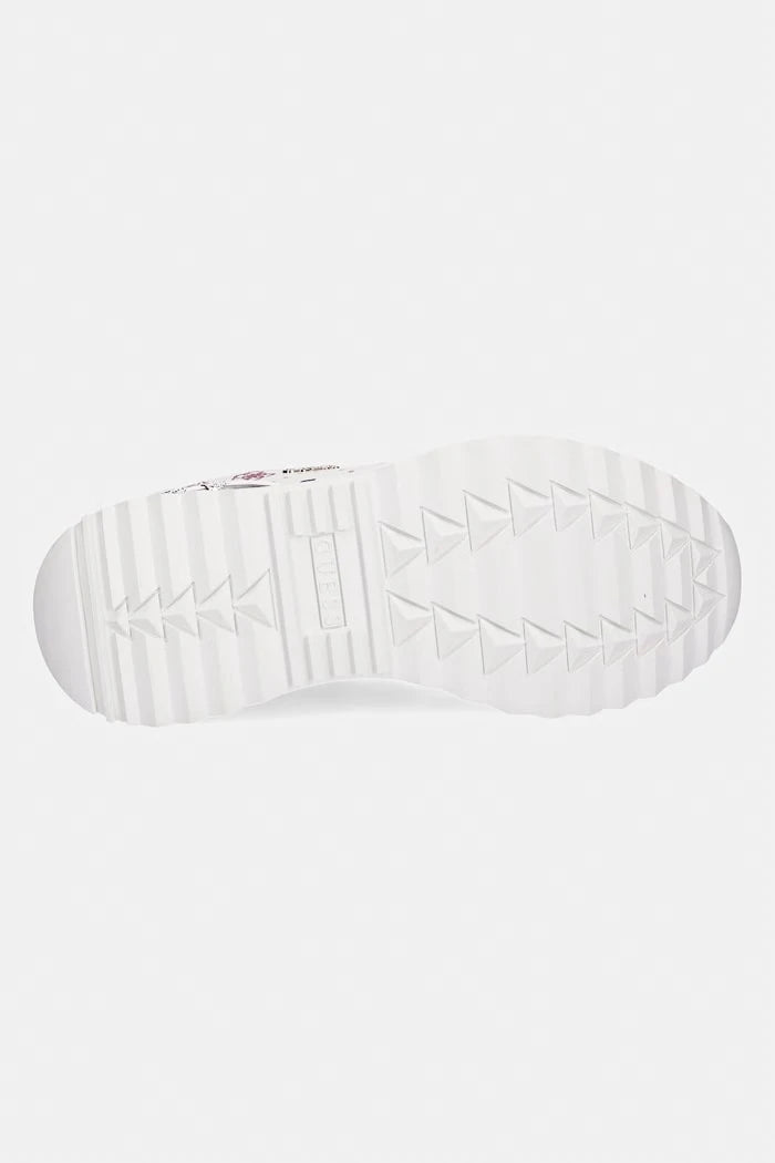 Маратонки Guess VINSA4