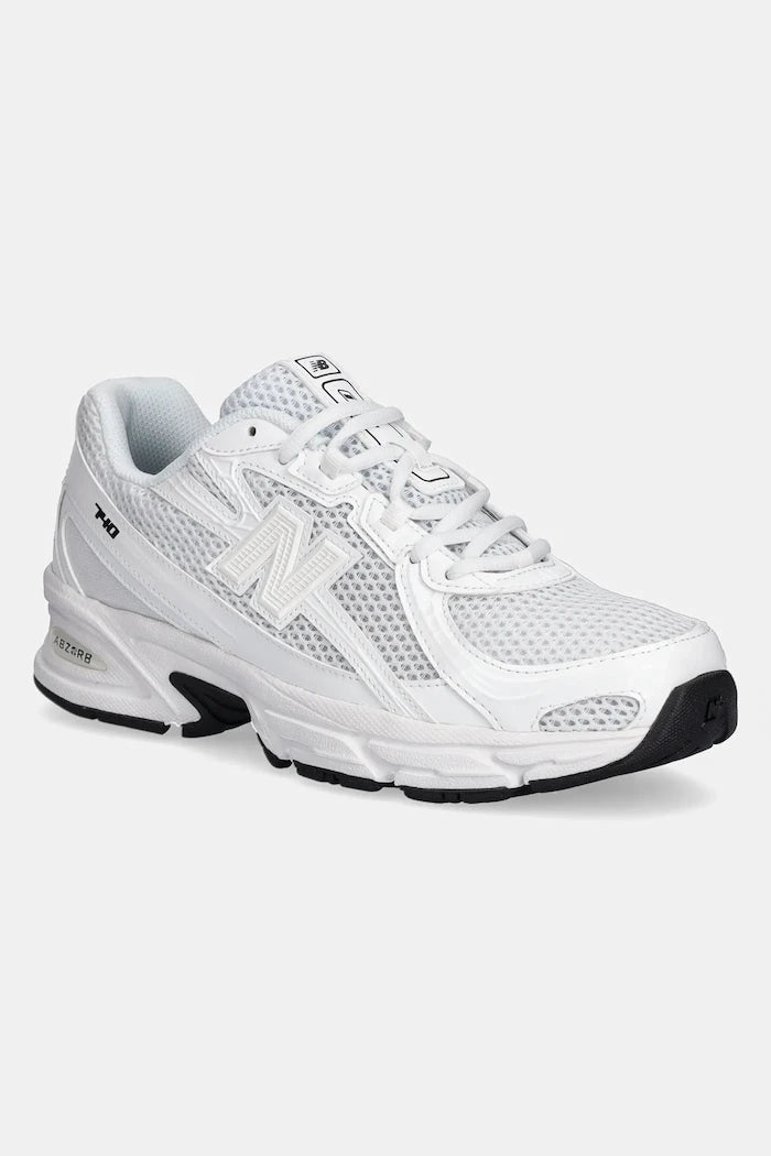 Маратонки New Balance 740