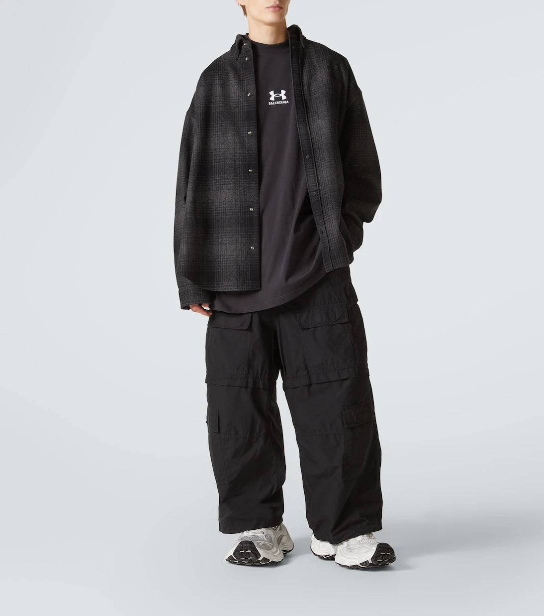 Balenciaga - قميص فلانيل من مزيج الصوف بنقشة الكاروه