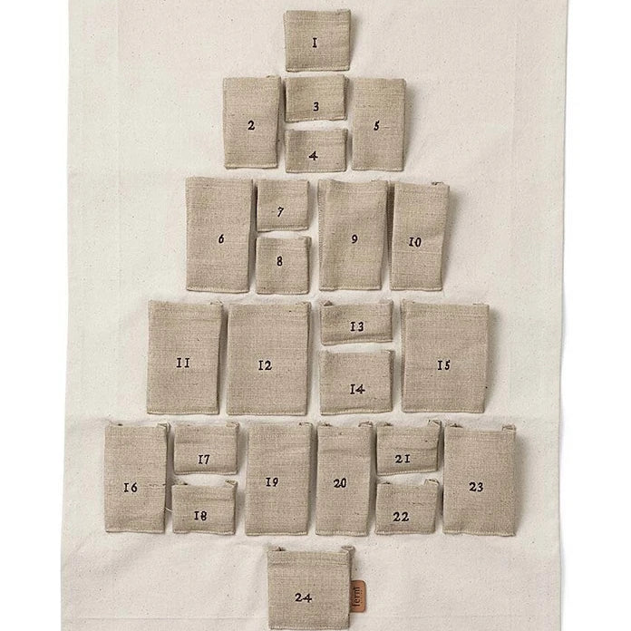 Çocuklar için Advent takvimi ferm LIVING Pine Christmas Calendar