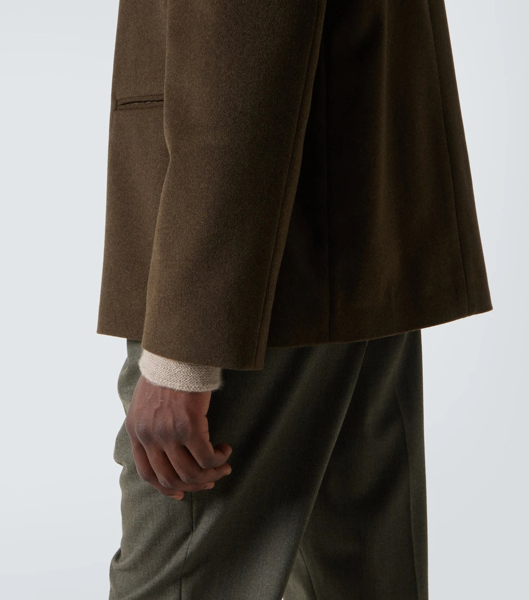 Loro Piana - جاكيت صوف كاش ويش بقصة صف أزرار واحد