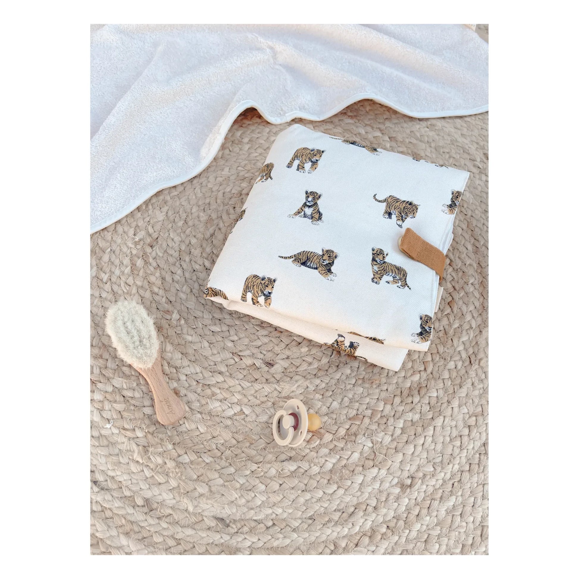 Milinane - Adam Travel Changing Mat | Caramel