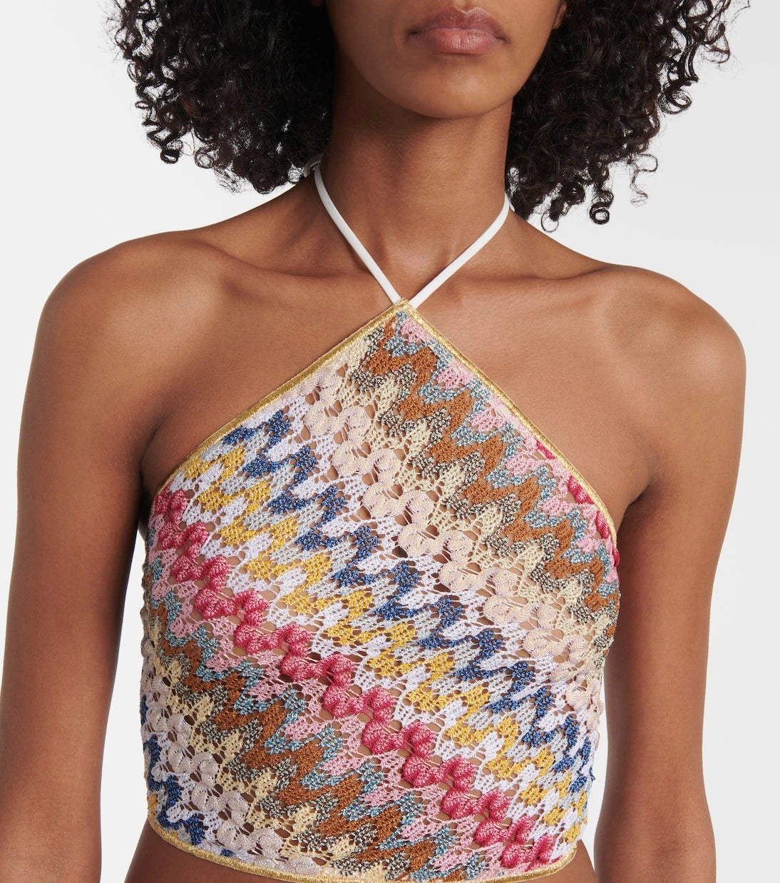 Missoni - توب قصير لامع بياقة رسن بنقشة الزجزاج