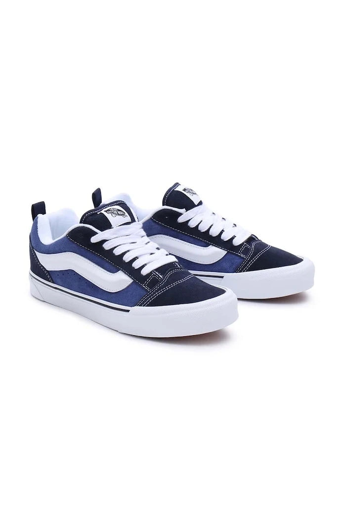 Велурени кецове Vans Knu Skool