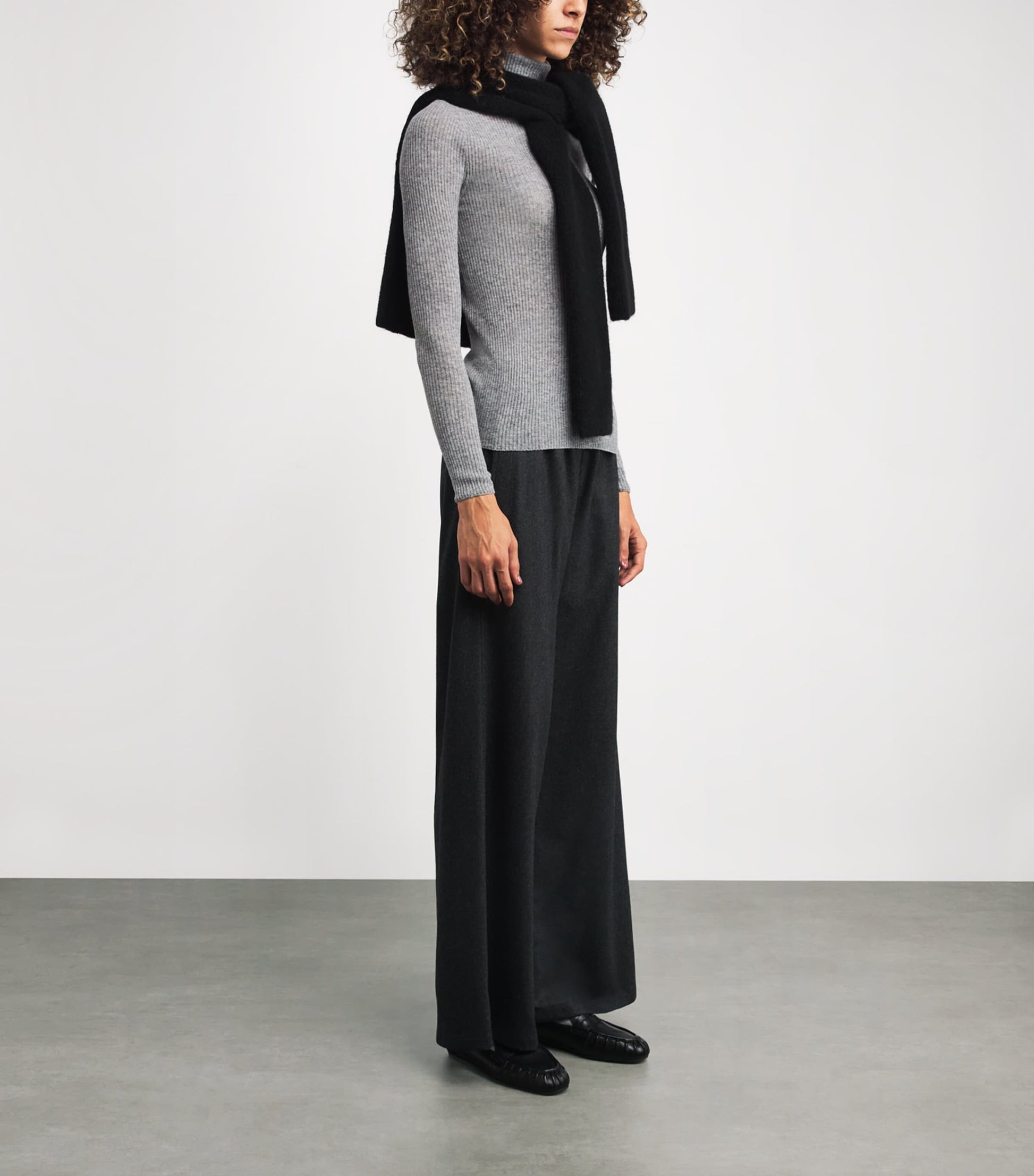 Fabiana Filippi Grey Wool-Silk-Cashmere Ribbed Sweater