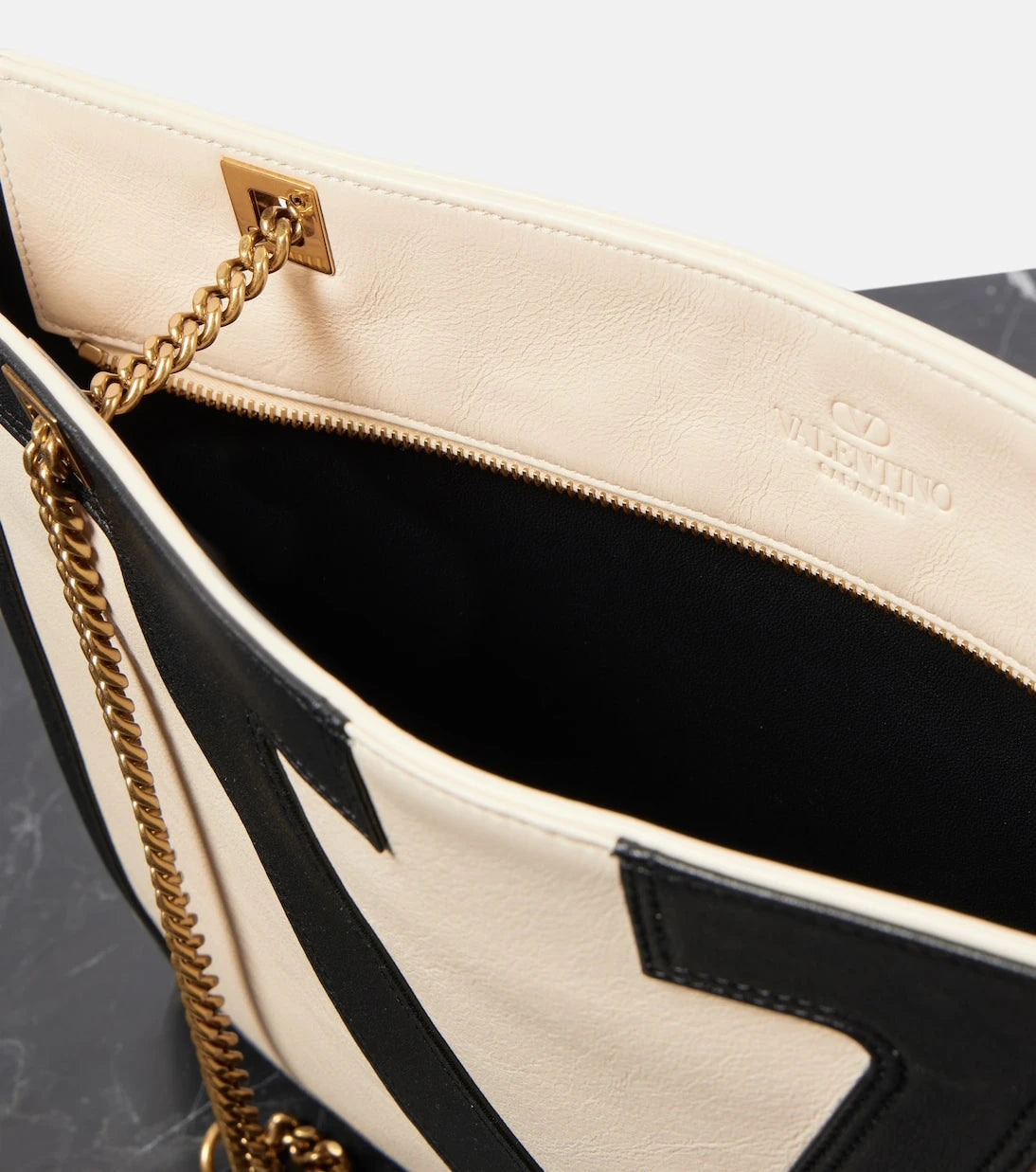 Valentino Garavani - Viva Superstar Medium leather shoulder bag