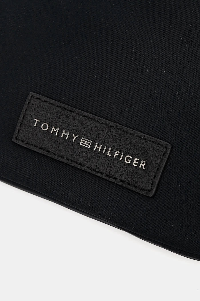 Чанта през рамо Tommy Hilfiger