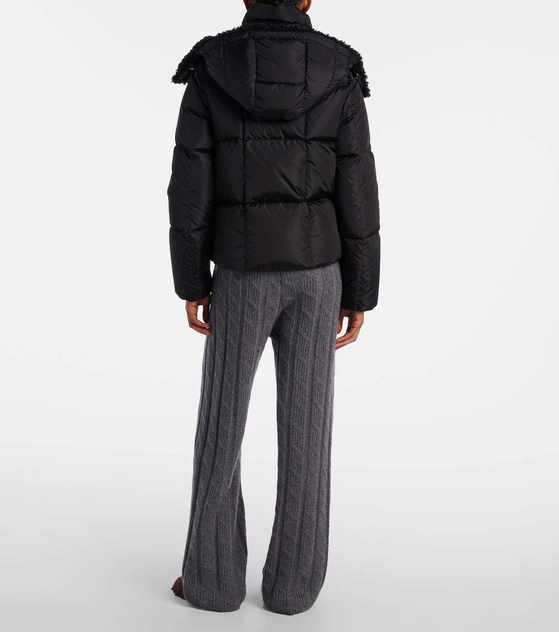 Moncler - سترة مبطنة بالريش