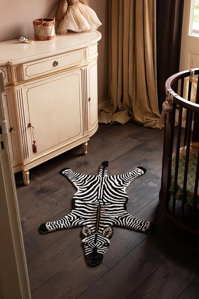 Вълнен килим Doing Goods Stripey Zebra 102 x 67 cm