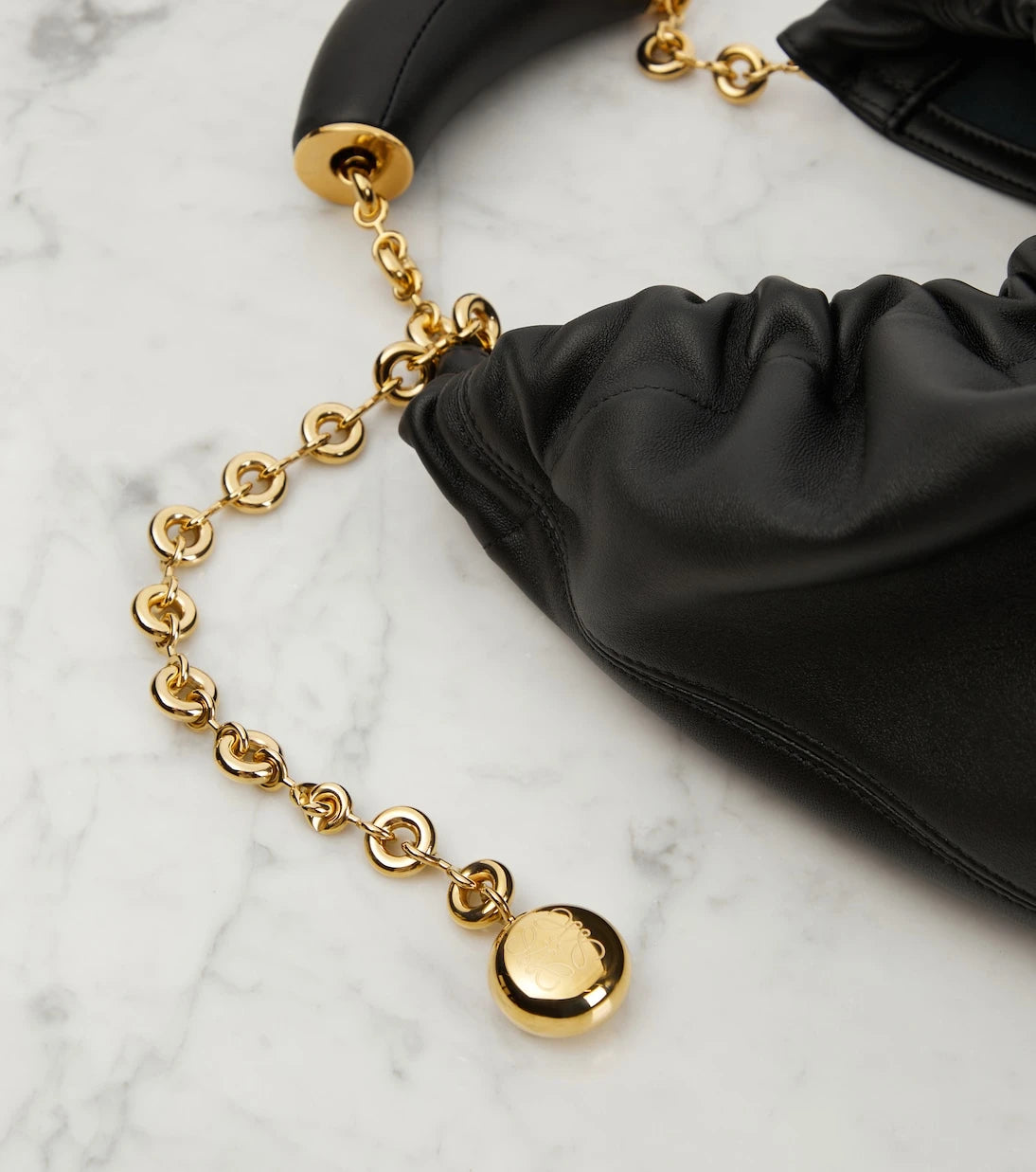 Loewe - Squeeze Small leather shoulder bag